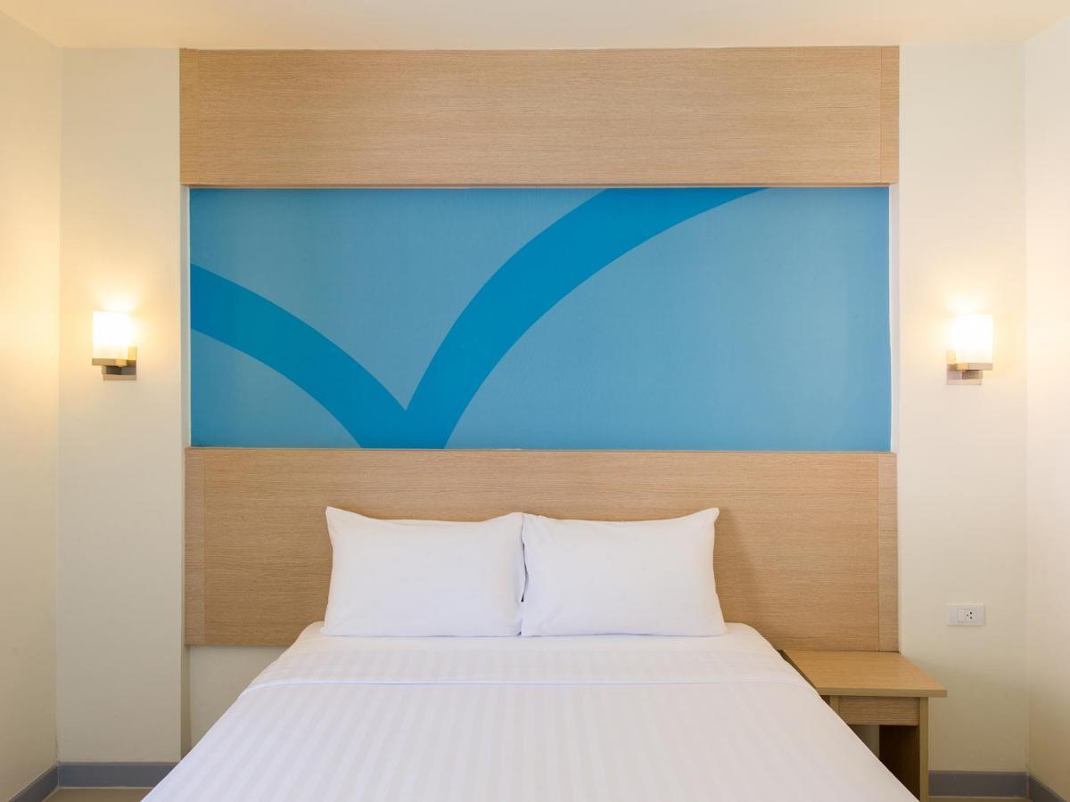 Hop Hotel